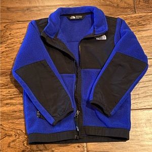Boys The North Face Zip-up Jacket. Size 4T